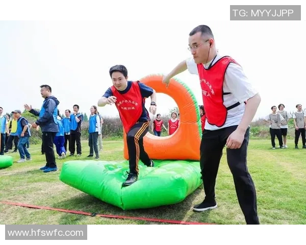 趣味盎然的teeball比赛体验提升孩子团队合作与运动技巧